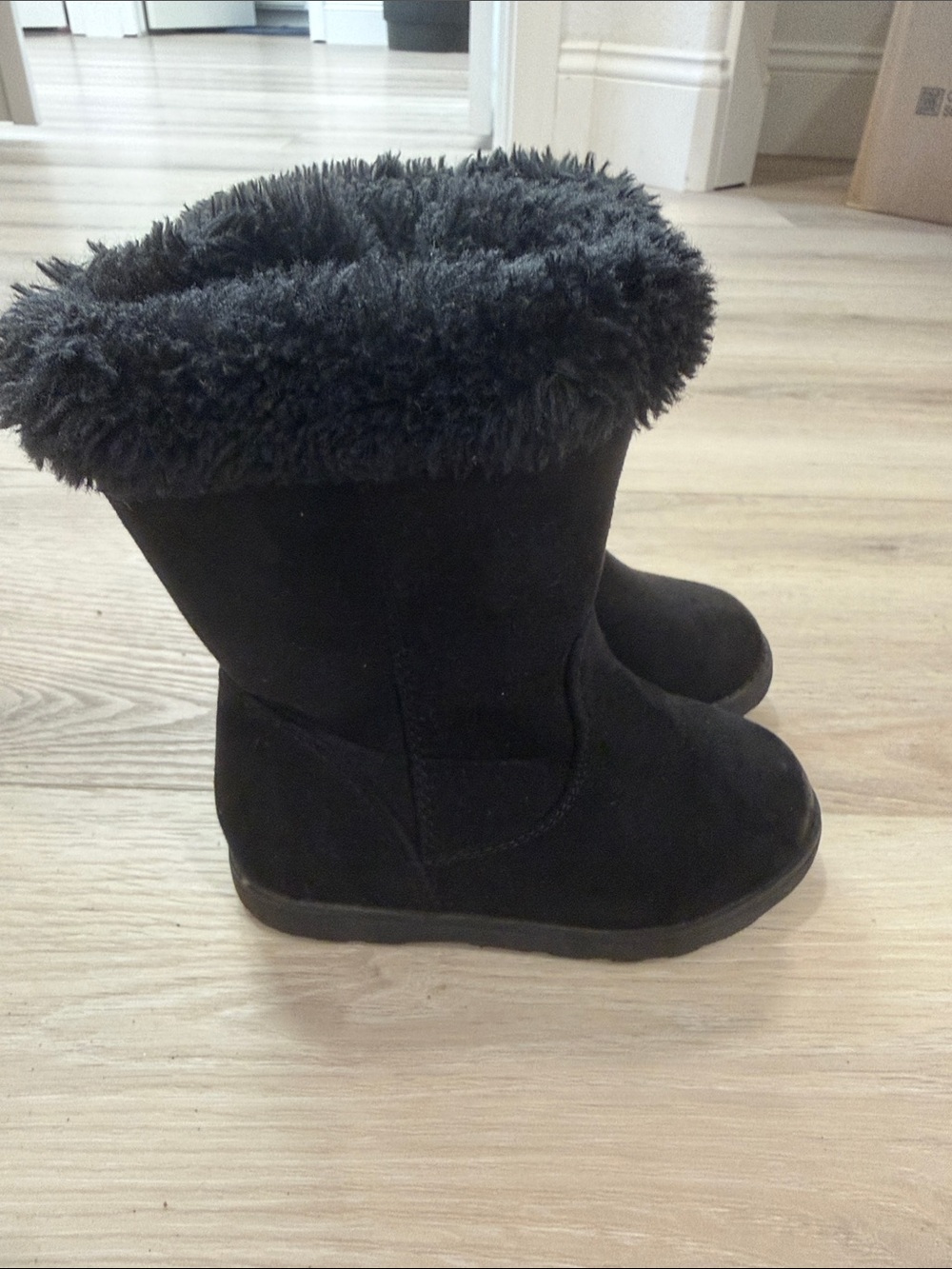Cat & Jack Black Faux Fur Lined Kids Boots